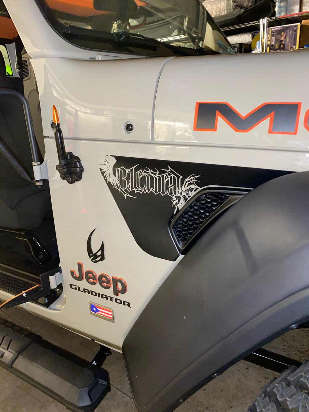 CUSTOM GRAPHIC ORDER